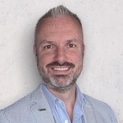 Shawn Gibson headshot